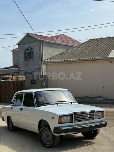 LADA (VAZ) 2107-4