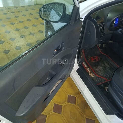 Hyundai i30-9