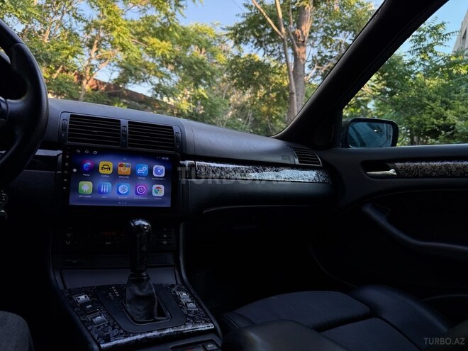 BMW 330-10