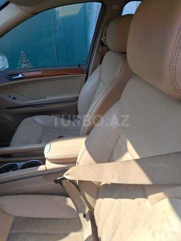 Mercedes ML 350 4MATIC-6