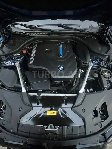 BMW 530e-19