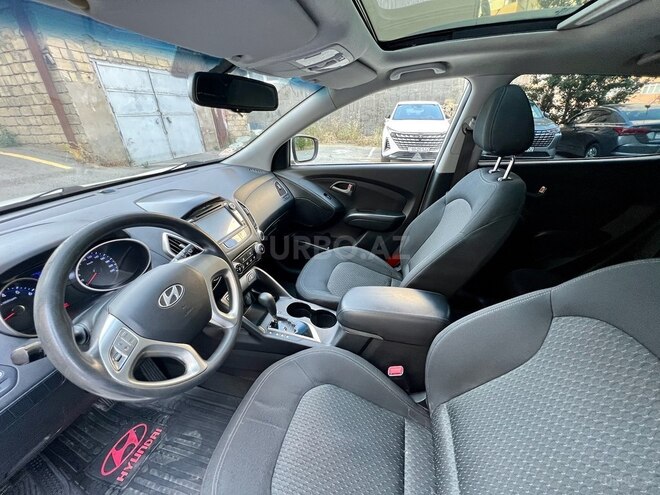 Hyundai ix35-12