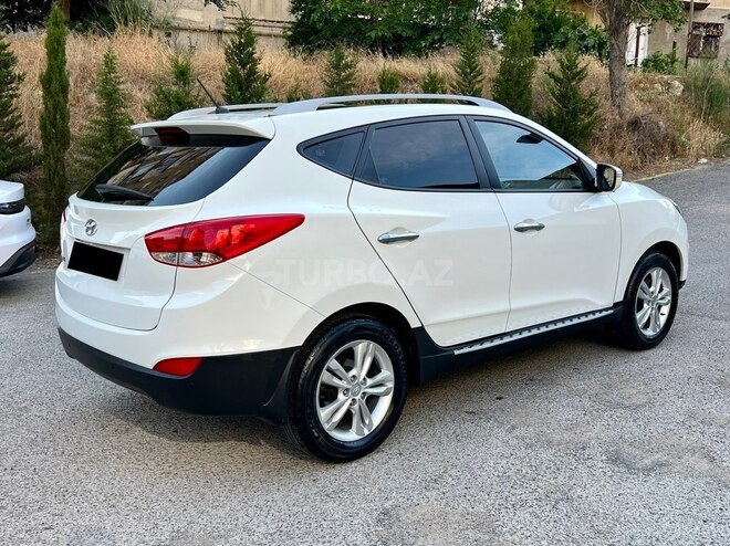 Hyundai ix35-7