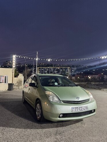 Toyota Prius-7
