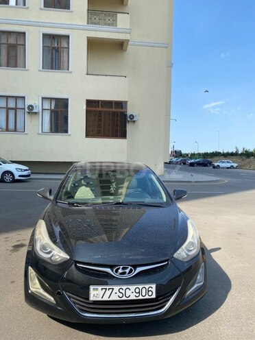 Hyundai Elantra-1