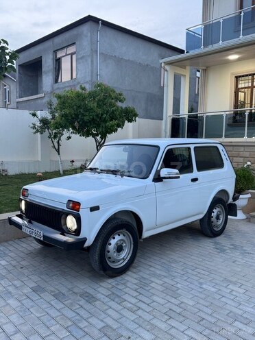 LADA (VAZ) Niva-2