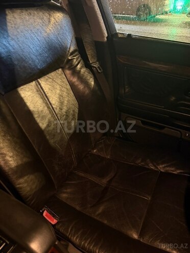 BMW 735-6