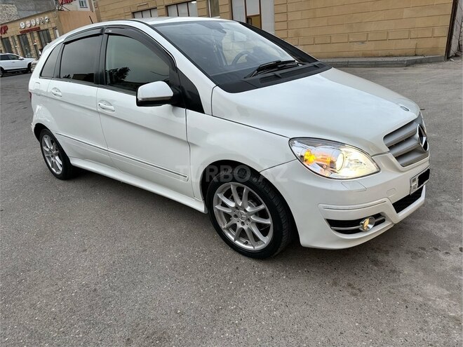 Mercedes B 170-4