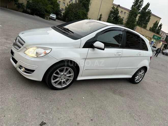 Mercedes B 170-15