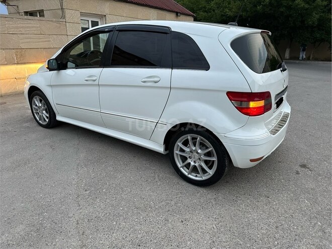 Mercedes B 170-12