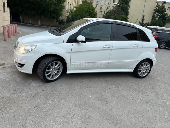 Mercedes B 170-10