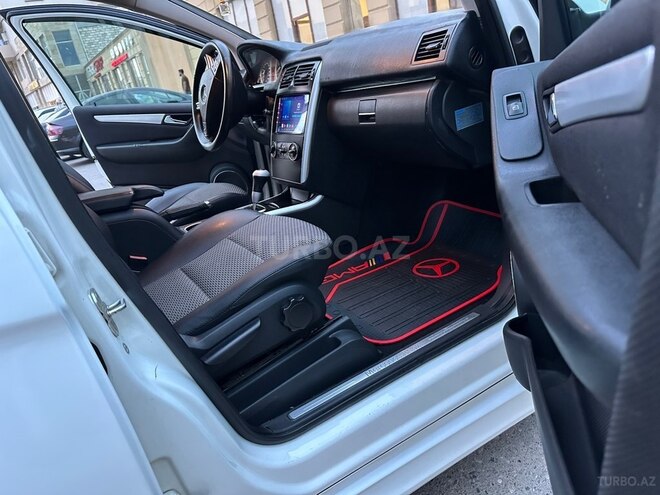 Mercedes B 170-19