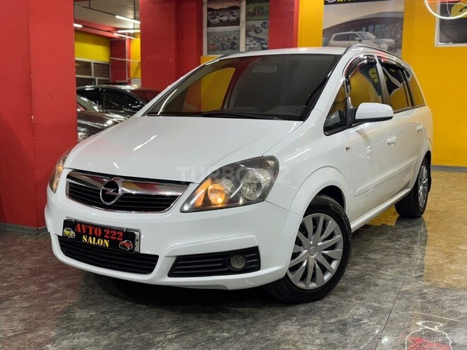 Opel Zafira-1