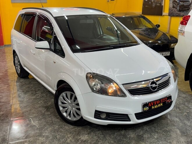 Opel Zafira-4