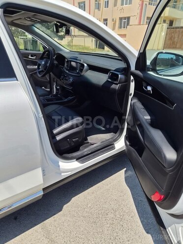 Kia Sorento-12