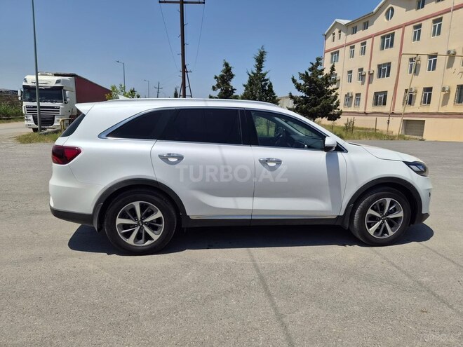 Kia Sorento-8