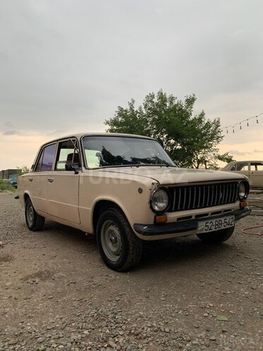 LADA (VAZ) 21011-1