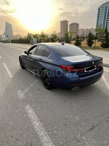 BMW 530e-6