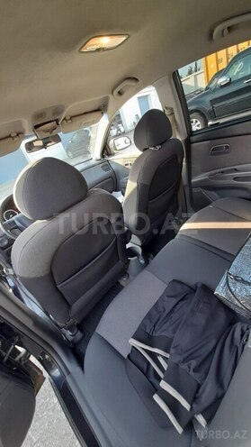 Kia Rio-8