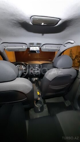 Kia Rio-14