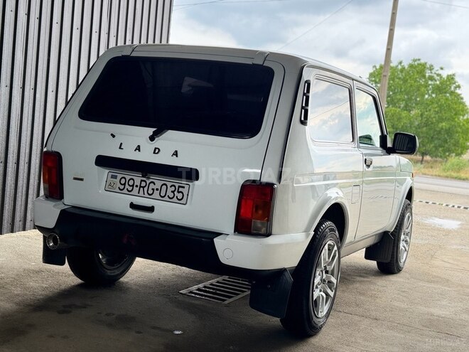 LADA (VAZ) Niva-6