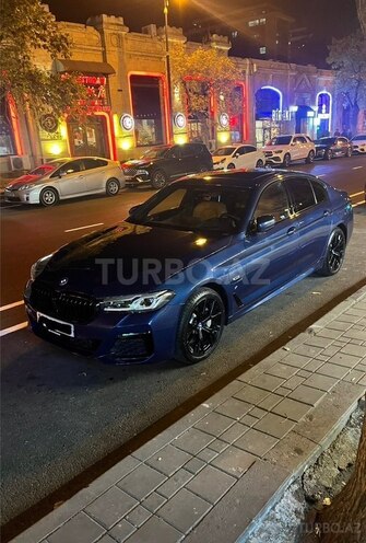 BMW 530e-10