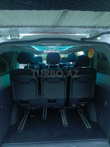 Mercedes Vito 113 CDI-12