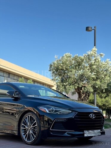 Hyundai Elantra-5