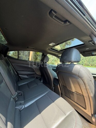 Hyundai Elantra-14