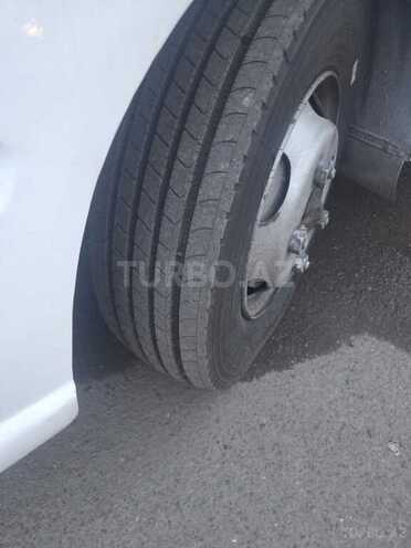 Hyundai County-9