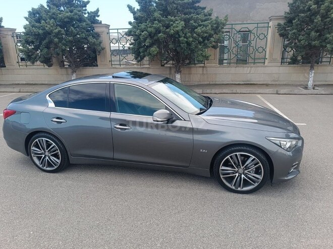 Infiniti Q50-10