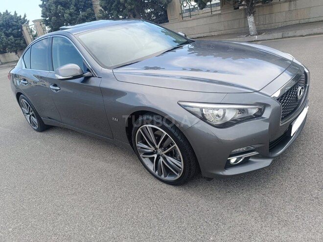 Infiniti Q50-12