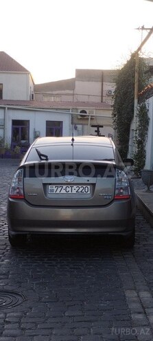 Toyota Prius-4