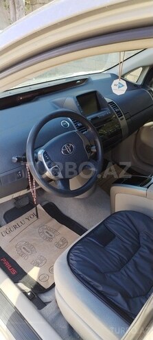 Toyota Prius-6