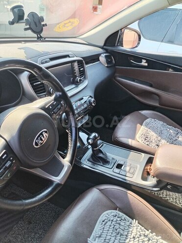 Kia Sorento-7
