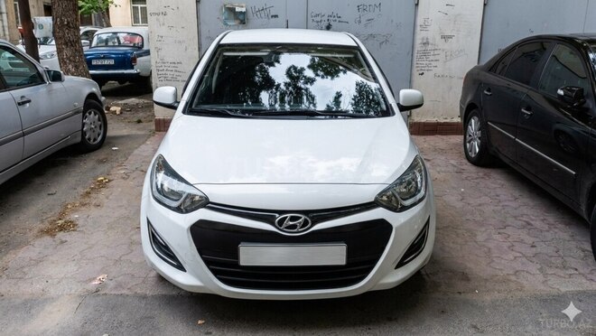 Hyundai i20-1