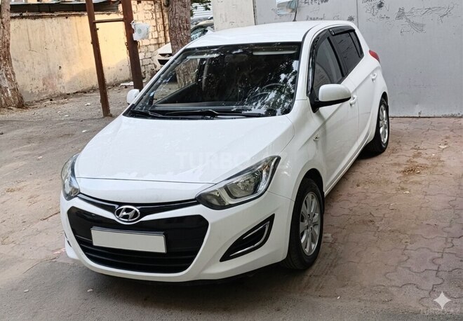 Hyundai i20-3