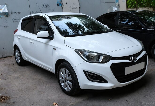 Hyundai i20-4