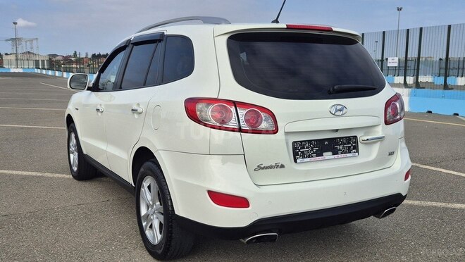 Hyundai Santa Fe-5