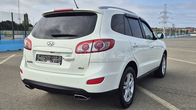 Hyundai Santa Fe-4