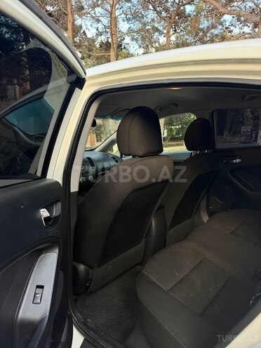 Kia Cerato-7