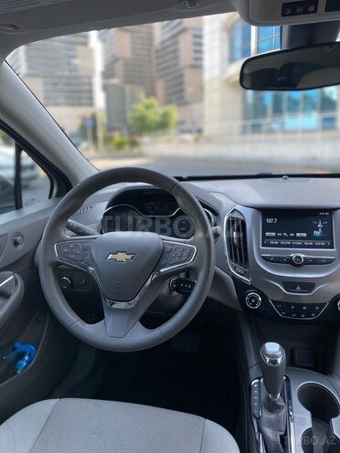 Chevrolet Cruze-14
