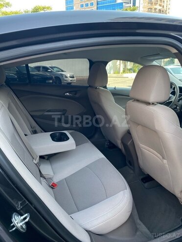 Chevrolet Cruze-11