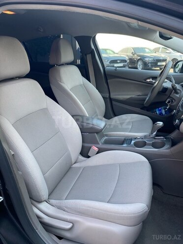 Chevrolet Cruze-13
