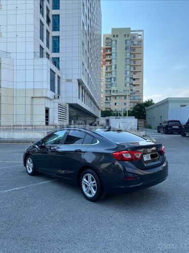 Chevrolet Cruze-9