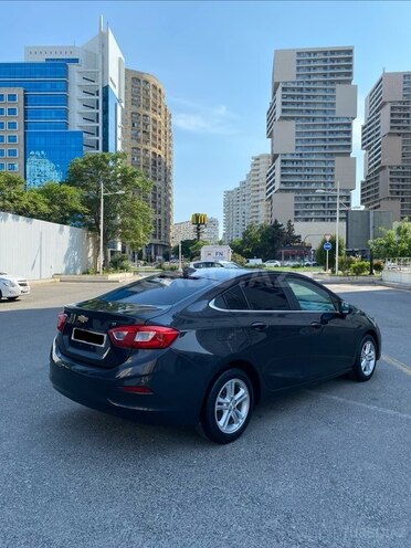 Chevrolet Cruze-10
