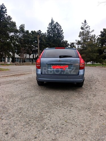 Kia Ceed-12