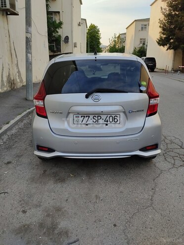 Nissan Note-7