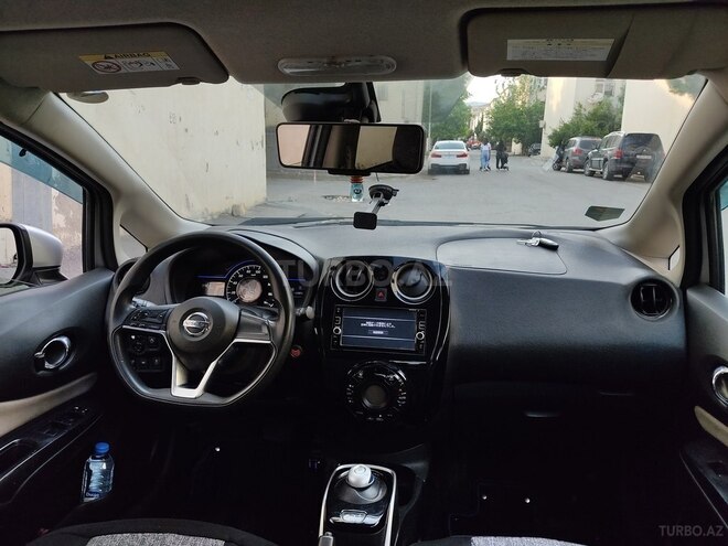 Nissan Note-5
