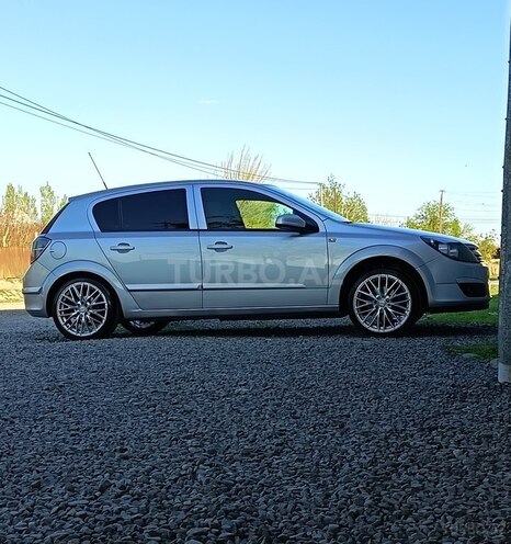 Opel Astra-7